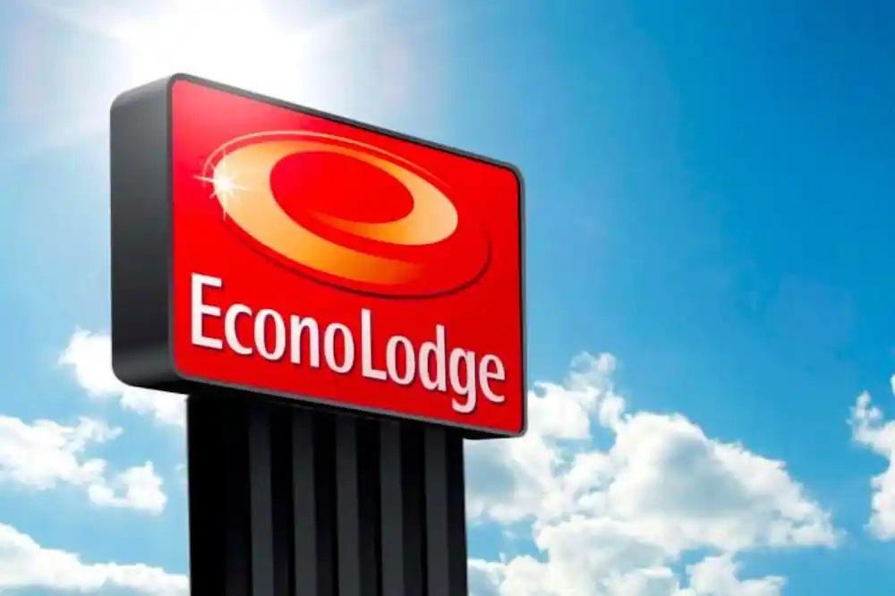 Econo Lodge Forest City Bagian luar foto