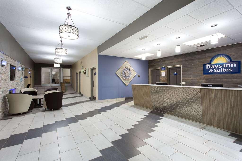 Econo Lodge Forest City Bagian luar foto