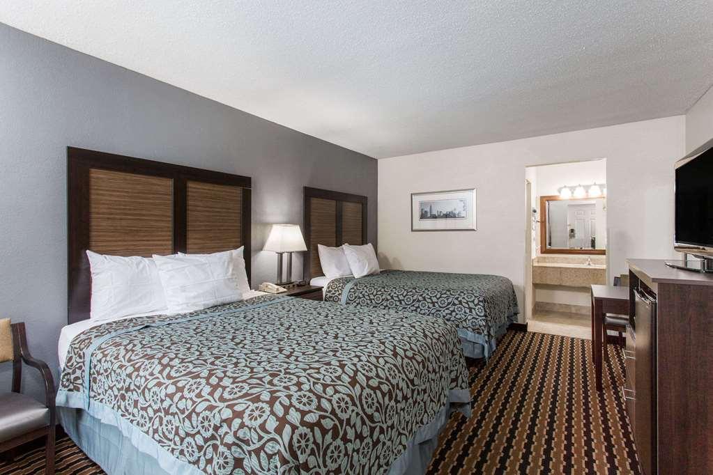Econo Lodge Forest City Bagian luar foto