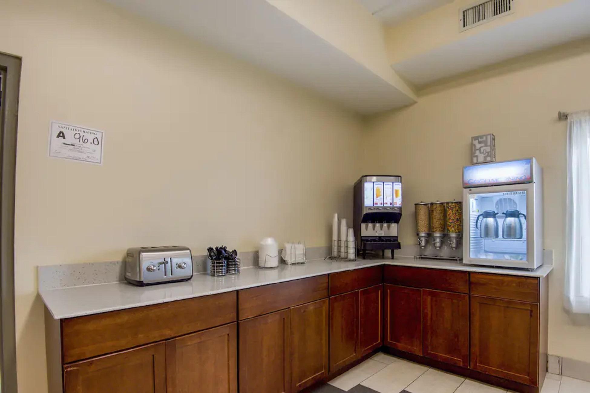 Econo Lodge Forest City Bagian luar foto