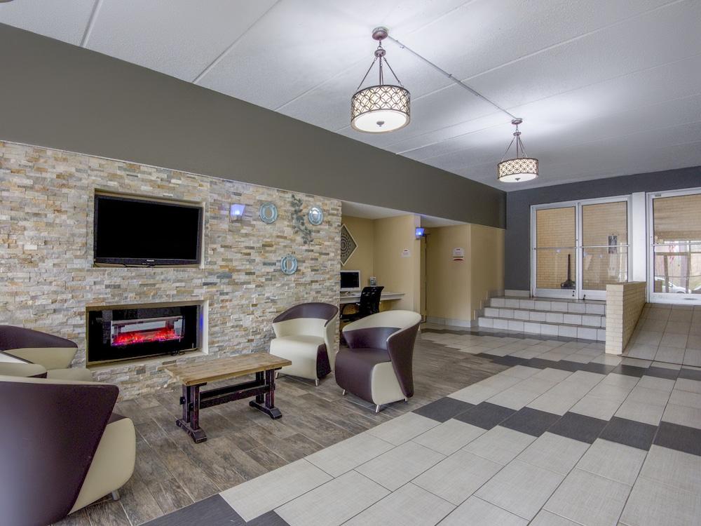 Econo Lodge Forest City Bagian luar foto