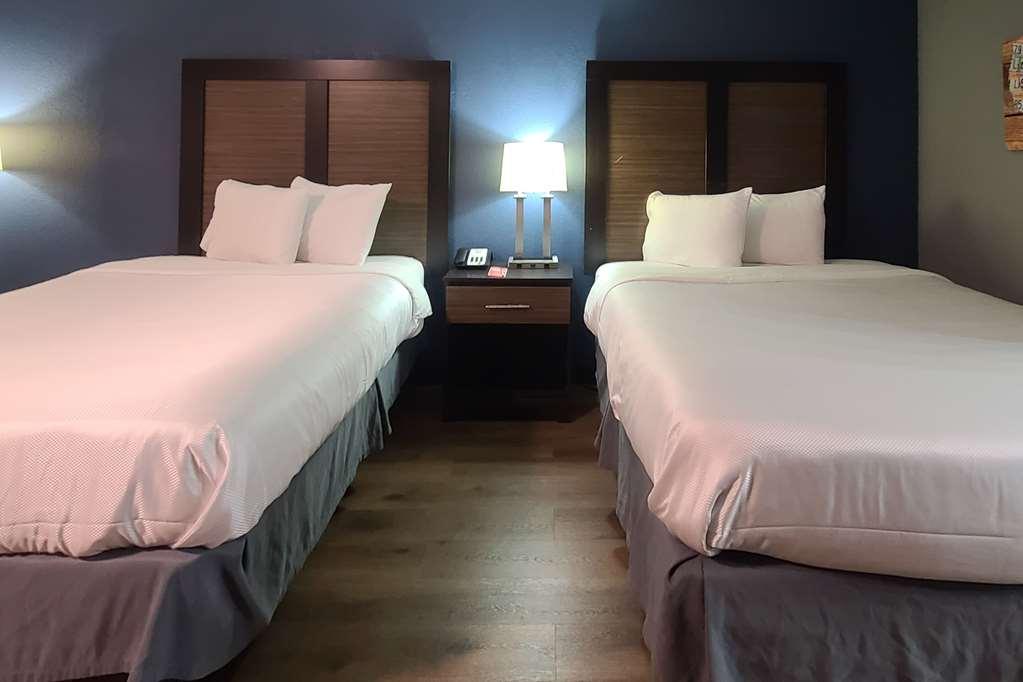 Econo Lodge Forest City Ruang foto