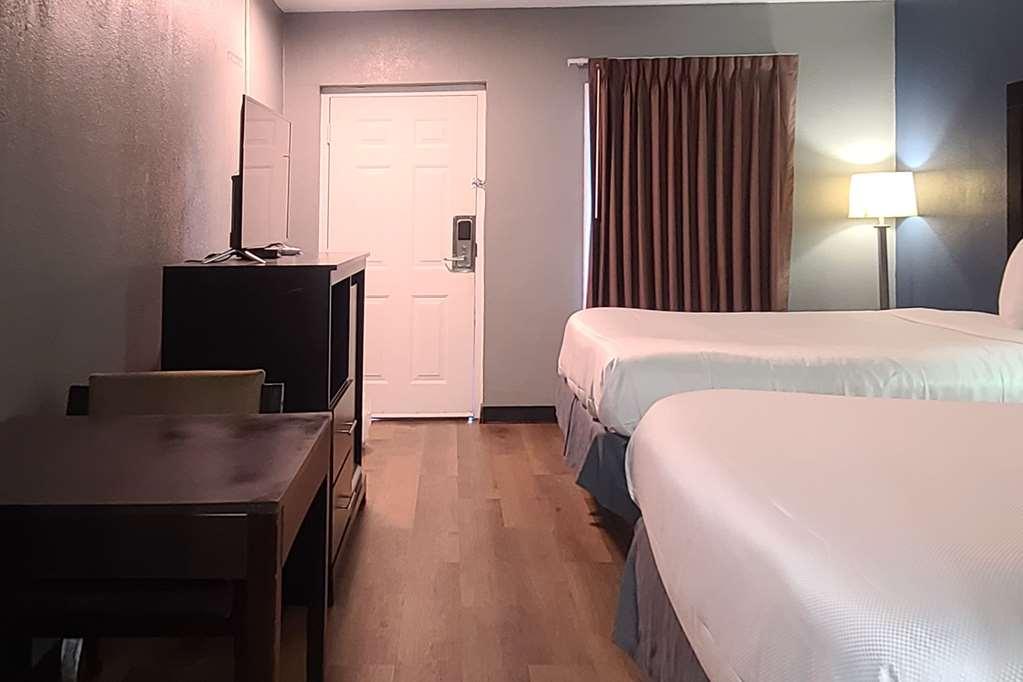 Econo Lodge Forest City Ruang foto